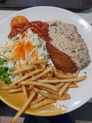 Mushroom sauce chicken chop set at Red Apple 红苹果素食 - Tampines in East Singapore
