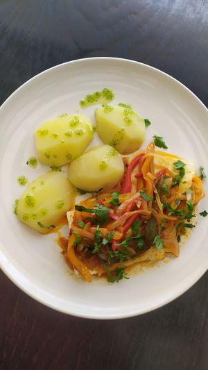 Tofu, onion, capsicum, potatoes. Tofu em cebolada. at Cajual Vegan Foodsters in Loule