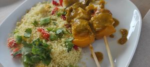 As espetadas também são ótimas... at Cajual Vegan Foodsters in Loule