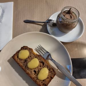 Pão de Banana com curd de limão e a Mousse Algarvia at Cajual Vegan Foodsters in Loule