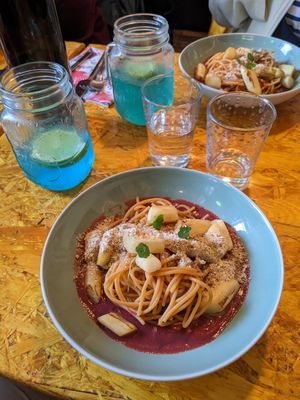 Lentils spaghetti w/ asparagus at Soleil Vert in Le Havre
