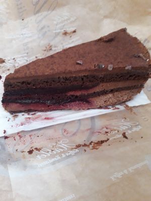 Chocolate cassis cake at Hübler Kaffee - Konditorei in Vienna
