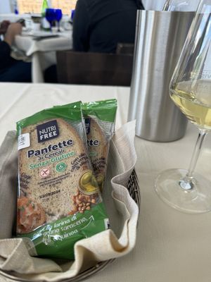 Gluten free and vegan bread (vegan wine)  at La Vista in Varenna