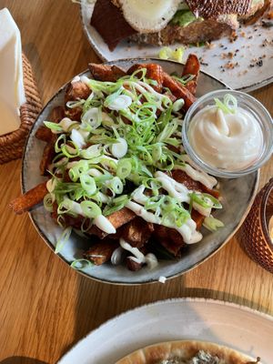 Zoete aardappel frietjes  at Flow Yoga & Food in Delft