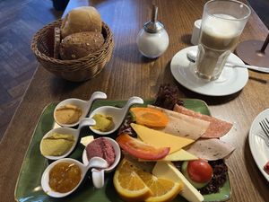 Das vegane Frühstück   at Eberts in Kassel