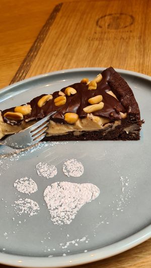 Erdnuss total 🤤 at Katzentempel - Leipzig Mitte in Leipzig