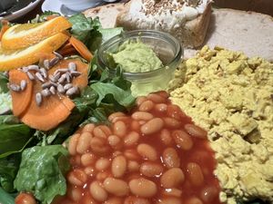 british breakfast (kinda) 🫘  at Katzentempel - Leipzig Mitte in Leipzig