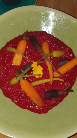 Rissoto de betabel con zanahorias baby at Root & Vine in Vila Nova De Gaia