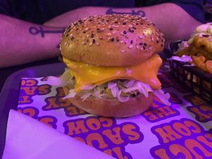 Big Wap Burger #Veganuary at The Saucy Cow in Dublin