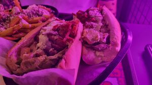 "Parm chick'n roll" (12,50€) at The Saucy Cow in Dublin