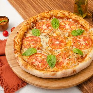  at Gratta Pizzería Napolitana - Cloud Kitchen in Medellin