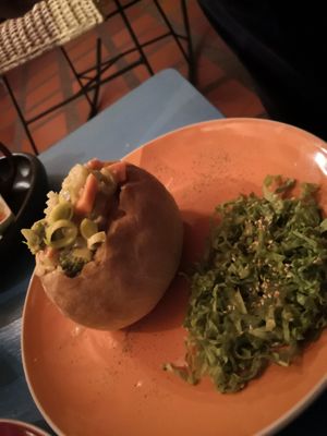 Curry panne cook at TierraQuerida.Co in Filandia