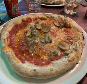 Pizza Porcini  at Lorenzo de' Medici in Florence