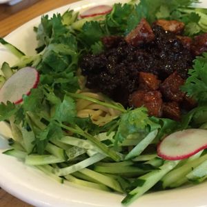 tasty cold noodles at Jing Fun Vegetarian in Beijing