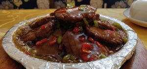 铁板黑椒牛排 at Beijing Zheng Long Zhai in Beijing