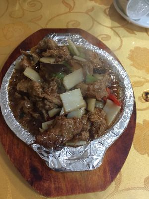 Dish with mockmeat and some vegetables at Beijing Zheng Long Zhai in Beijing