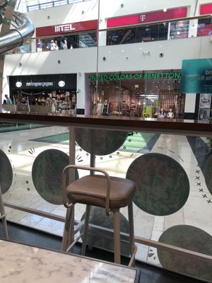 Inside   at Kenny's - Donauzentrum in Vienna