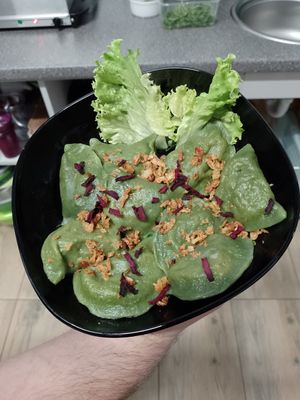 Pierogi ze szpinakiem i czosnkiem at Strąk Man in Banino