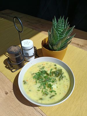 Zupa z jarmużu i soczewicy 😋 at Strąk Man in Banino