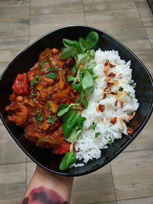 Pikantne leczo 🌶️ at Strąk Man in Banino