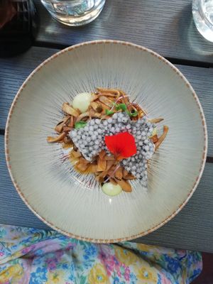 Voorgerecht met paddenstoelen at Lento in Antwerpen