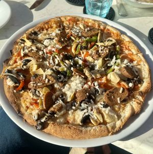 Vegan pizzaa  at Hadicurari in Noord