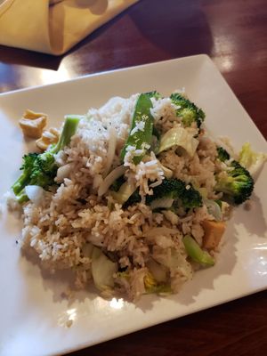 Fried rice with tofu and broccoli at Thai Taste in Charlotte
