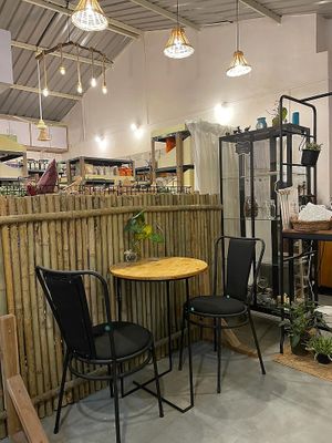 Seating  at Rose & Joe  in Mumbai