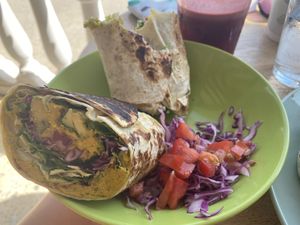 Veganer Falaffel Wrap mit Avocado   at Pure Kitchen in Cumbre Del Sol