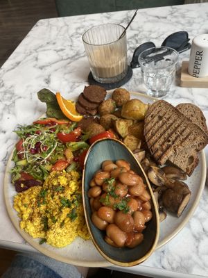 Waking up in London (vegan version)   at Endless in Leipzig
