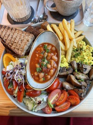 Vegan English breakfast!  at Endless in Leipzig