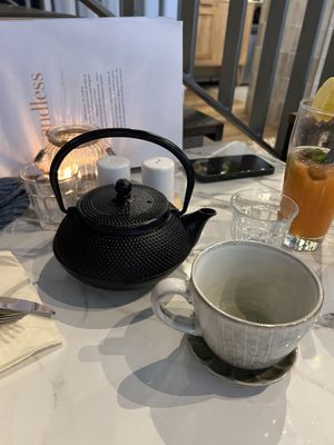 Kräuter Tee   at Endless in Leipzig