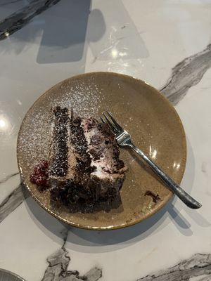 Veganer Schokoladenkirschkuchen  at Endless in Leipzig