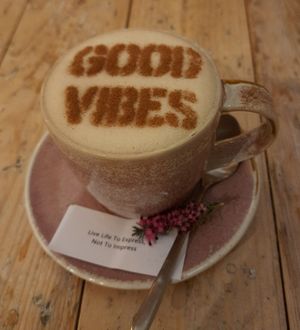 Mumbai railway chai latte at VIBE Plant Based Cafe & Restaurant in Douglas