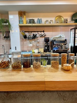 Counter  at Knaftea in Jerusalem