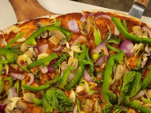 Garden Fresh Pizza at Pacifico in Coron