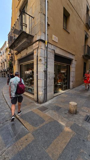  at VIMET Girona in Girona