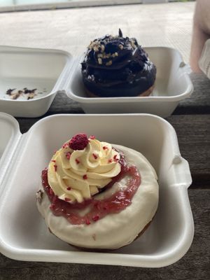 Brownie and raspberry pastry  at Chök - Sevilla in Sevilla