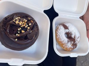 Kronut abs chocolate donut both vegan   at Chök - Sevilla in Sevilla