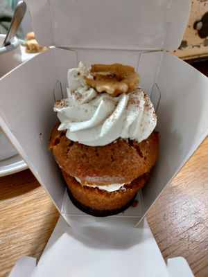 Carrot cupcake at Chök - Sevilla in Sevilla