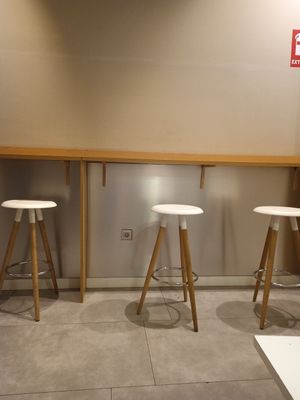 Interior seating at Chök - Sevilla in Sevilla