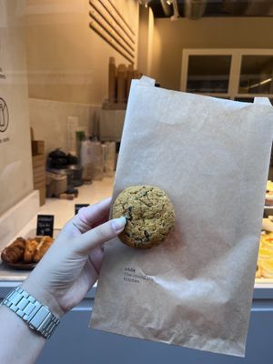 Vegan cookie  at Chök - Sevilla in Sevilla