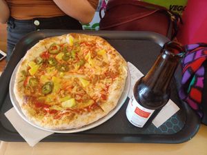 Pizza Hawaiana at Vegga in Bogota