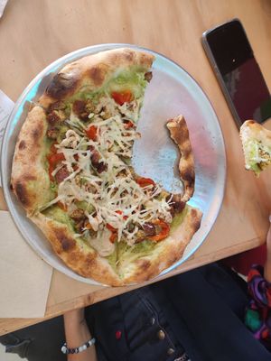 Pizza bolliwood at Vegga in Bogota