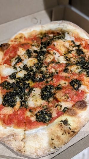 Pizza Neomargarita 🍕 at Vegga in Bogota