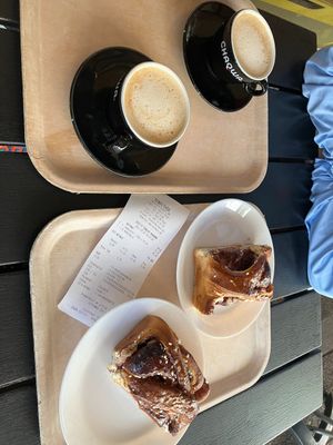 blueberry vetelängd and oat cappucino at Mormors Bageri in Lund