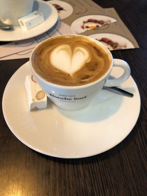 Flat White with oatmilk  at Coffeelovers in Maastricht