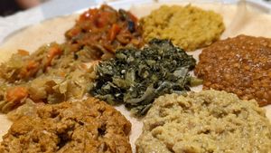 Vegetarian Combo Platter for Two at Meskerem in St Louis