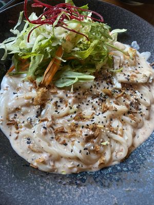 Udon mit Trüffel an Carbonara Sauce   at Bay Vegan in Halle