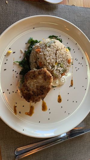 Arroz primavera con hamburguesa de la casa  at A Fuego in Copiapo